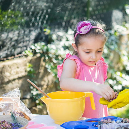 Seife selber machen mit Kindern: So geht's!