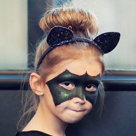 Kinder als Fledermaus schminken – mit diesen Top-Tipps geht's ganz leicht