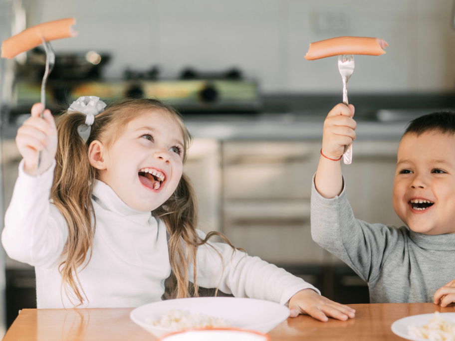 Ob Kinder – im übertragenden Sinn – eine Extrawurst bekommen sollten, wird in Familien unterschiedlich gehandhabt.