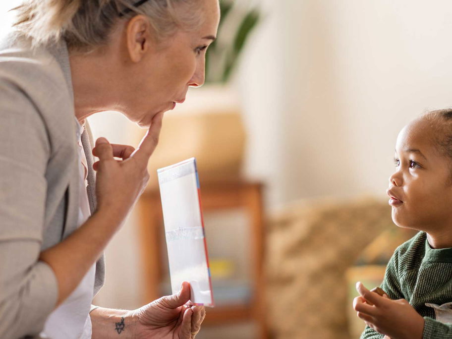 Je früher desto besser: Logopädie kann schon bei stotternden Kleinkindern sehr hilfreich sein.