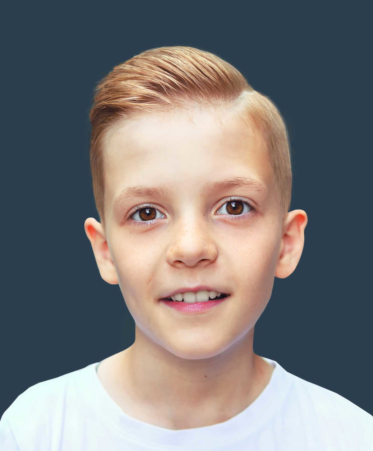 nach hinten gegelt
