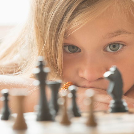 Umstrittene Erziehung: Soll man Kinder wirklich alles alleine entscheiden lassen?