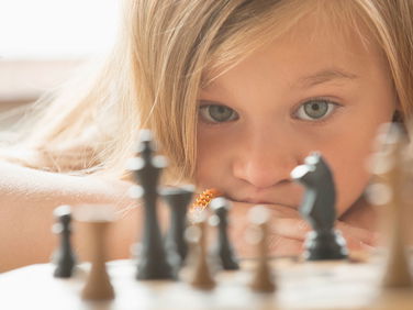 Umstrittene Erziehung: Soll man Kinder wirklich alles alleine entscheiden lassen?