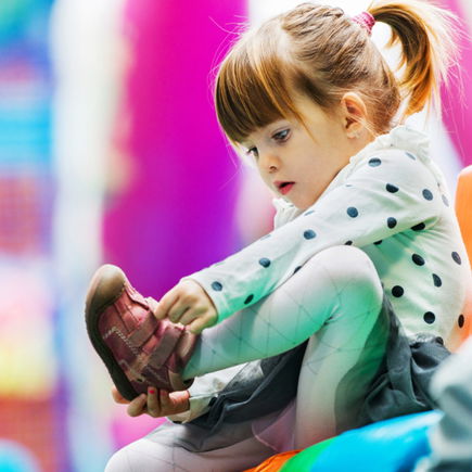 Mit diesem Trick haben eure Kinder keine "Entenfüßchen" mehr