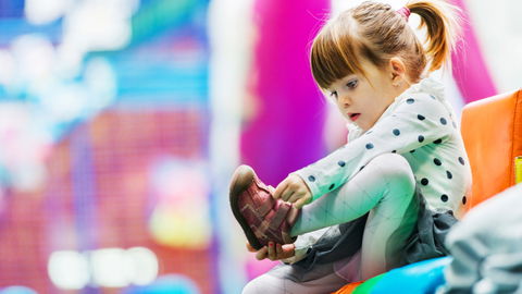 Mit diesem Trick haben eure Kinder keine "Entenfüßchen" mehr