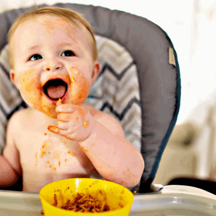 Gute Gründe, warum Kinder unbedingt auch mit den Händen essen sollten!