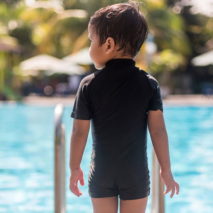 Darf mein Kind mit Warzen ins Schwimmbad?