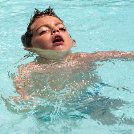 Gefahr beim Baden: Warum Kinder völlig lautlos ertrinken