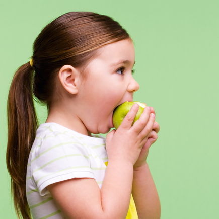 Zahngesunde Ernährung für Kinder: So geht's!