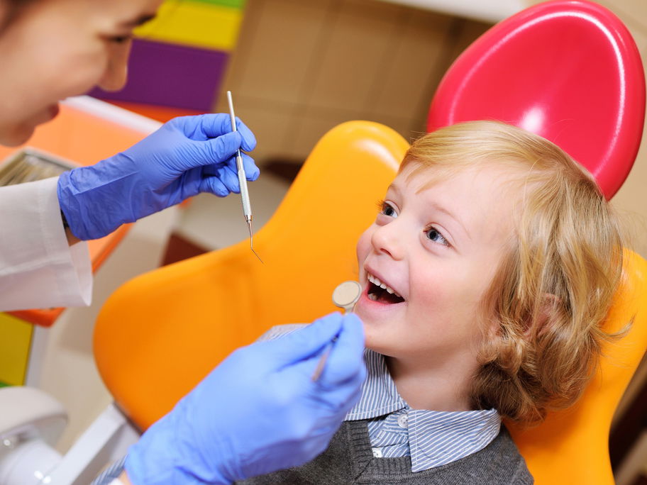 Kinderzahnarzt-Praxen sollen kleinen Patienten den Arztbesuch möglichst angenehm machen.