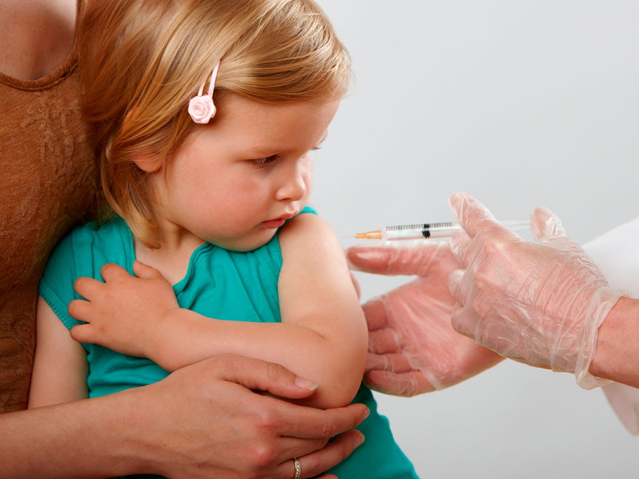 Ein kleiner Pikser kann verhindern, dass Kinder an Influenza erkranken.