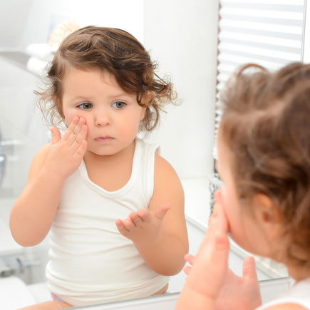 Tipps von der Dermatologin: "Trockene Kinderhaut braucht Pflege"