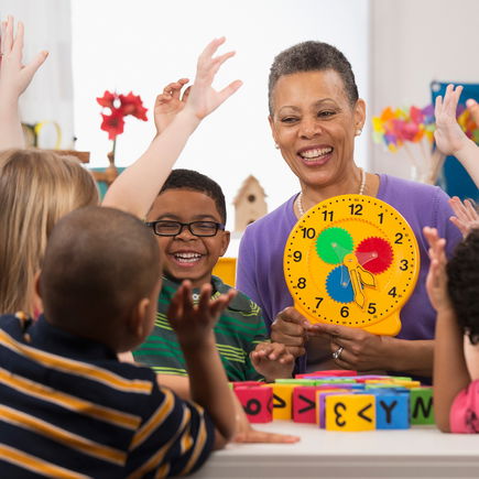 Englisch lernen im Kindergarten: Sinnvoll oder übertrieben? 