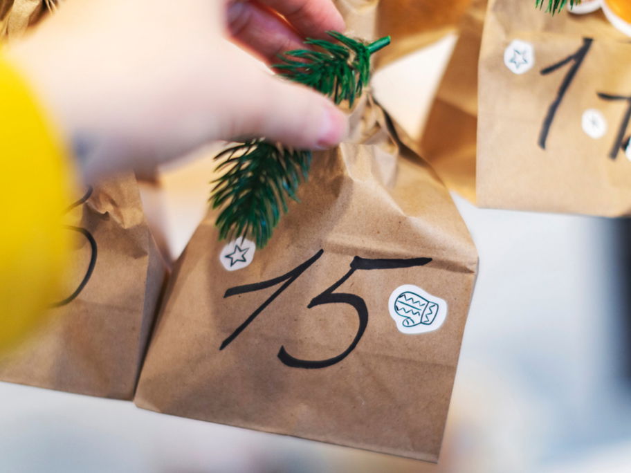 Selbst gebastelter Adventskalender.