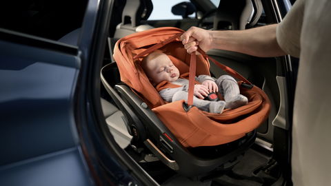 Maxi-Cosi Coral Slide Pro mit FamilyFix Slide Pro Basisstation zu gewinnen!