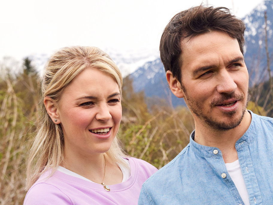 Miriam und Felix Neureuther haben mittlerweile drei Kinder und leben im bayrischen Skiort Garmisch-Partenkirchen.