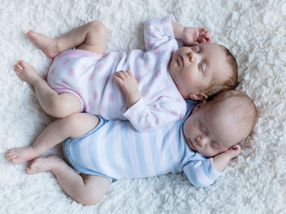 Boy or Girl? Das Geschlecht des Babys mithilfe des chinesischen Mondkalenders bestimmen.