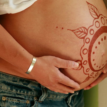 Neuer Hype: Blessing-Way-Ritual STATT Babyparty
