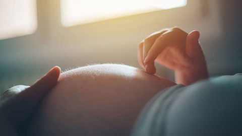 Hilft eine Dammmassage? Wie sinnvoll sie wirklich ist