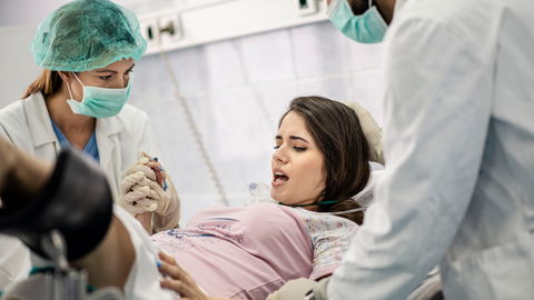 Eine Geburt ohne Schmerzen – ist das wirklich möglich?