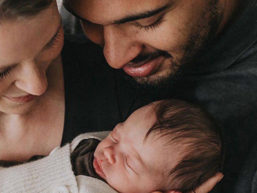Glückliches Trio: Sandrine Barth (28) und Malik Witt (25) mit ihrer kleinen Carlotta.