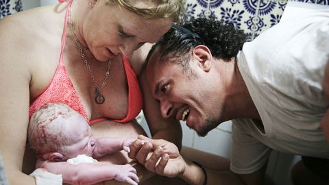 Hypnobirthing: Kann frau wirklich ohne Schmerzen gebären?